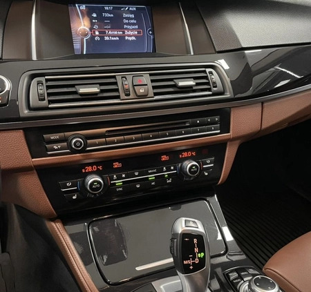 BMW Seria 5 cena 61000 przebieg: 256000, rok produkcji 2014 z Żychlin małe 154